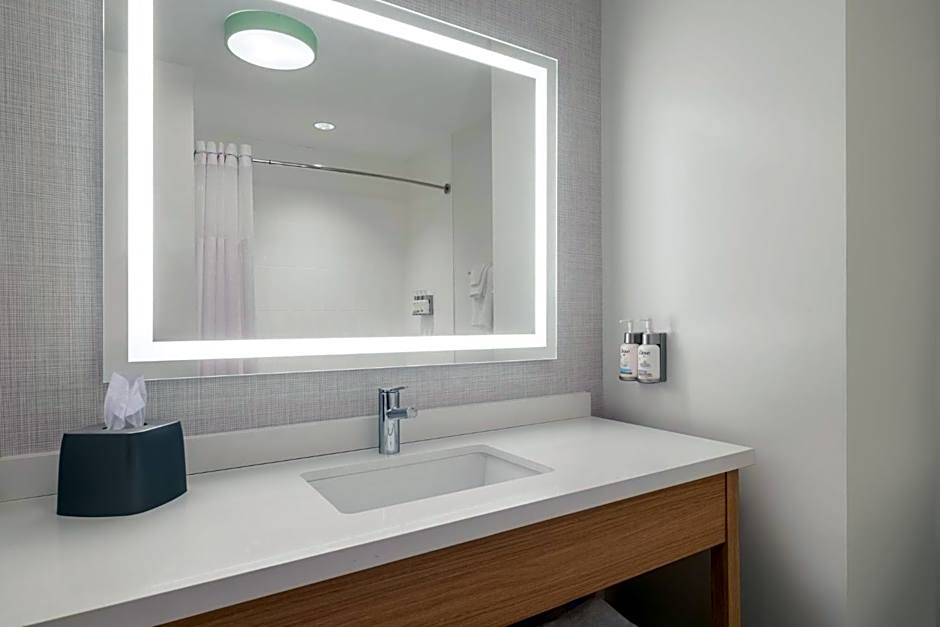 Garner Hotel Virginia Beach North by IHG