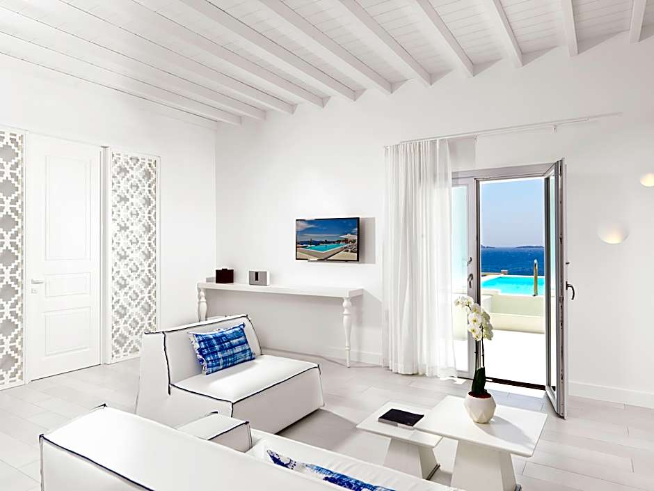 Photo 1 of 2 of Katikies Suite with Private Pool-Sea View