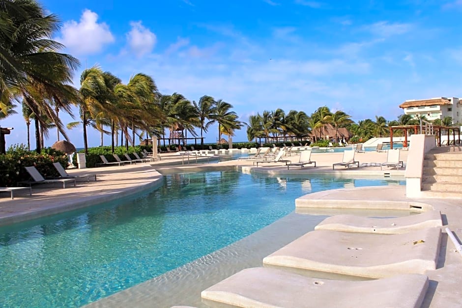 Blue Bay Grand Esmeralda - All Inclusive