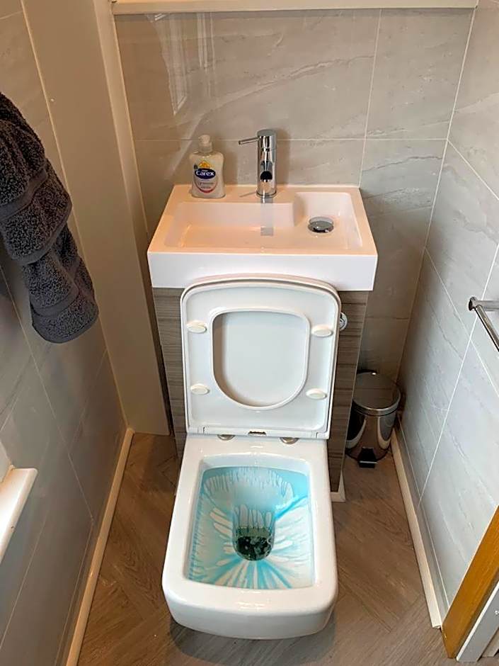 Belvedere Aparthotel - 83 Mount Pleasant