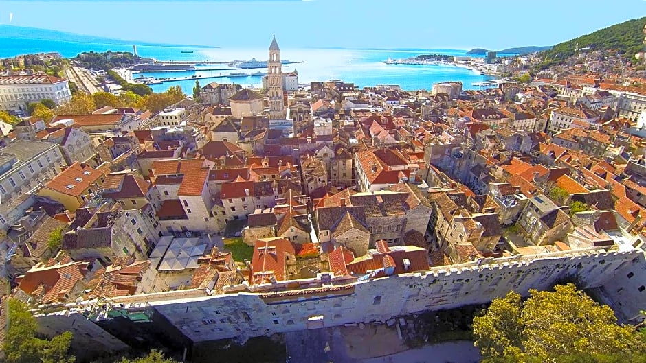 Nirvana Luxury Rooms