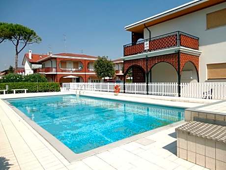 Villa in Caorle with Pool near Beach
