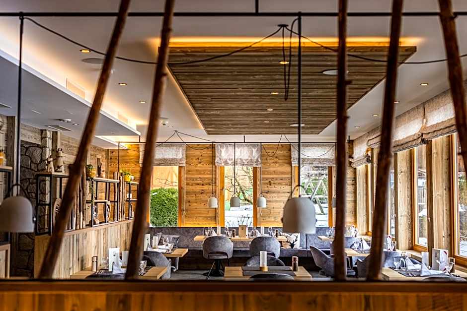 Alm- & Wellnesshotel Alpenhof