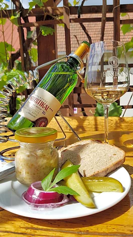 Hotel Rustikal Hustopeče - U Mandloňových sadů