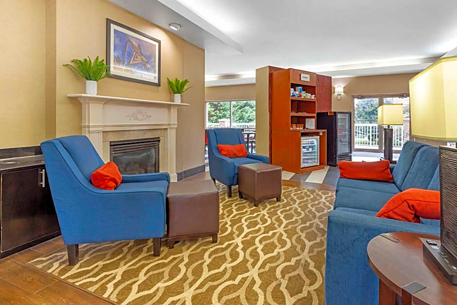 Comfort Suites Inn At Ridgewood Farm