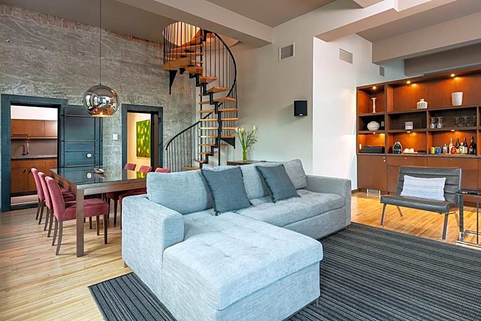 Hotel 71