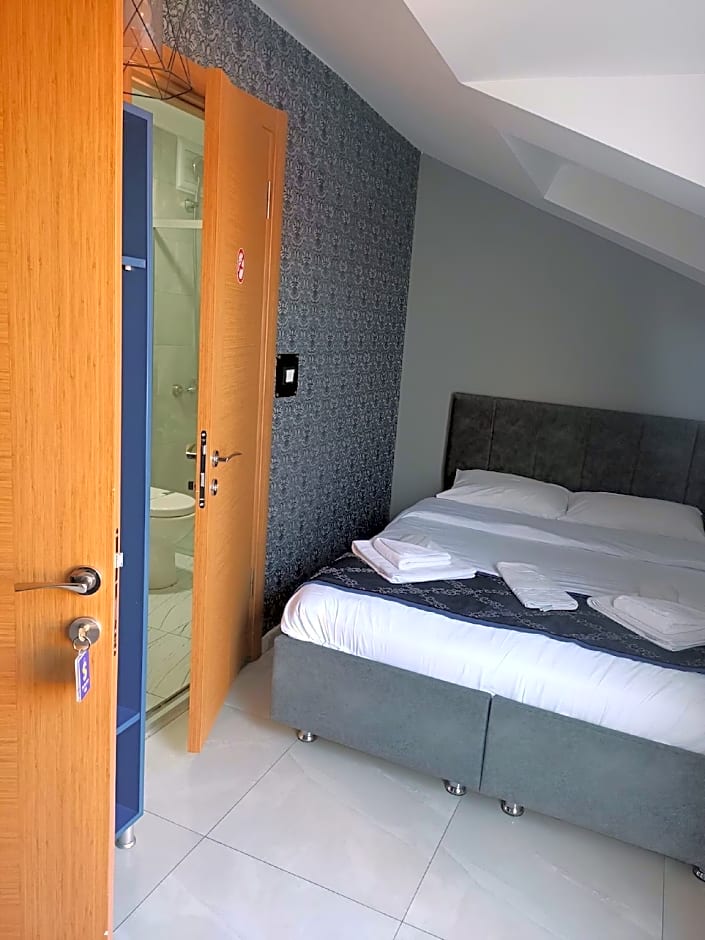 Royal City Hotel Old Town