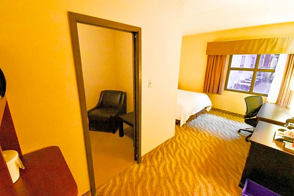 CANAD INNS DESTINATION CENTRE GARDEN CITY