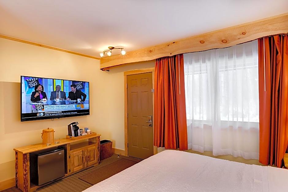 Adirondack Spruce Lodge