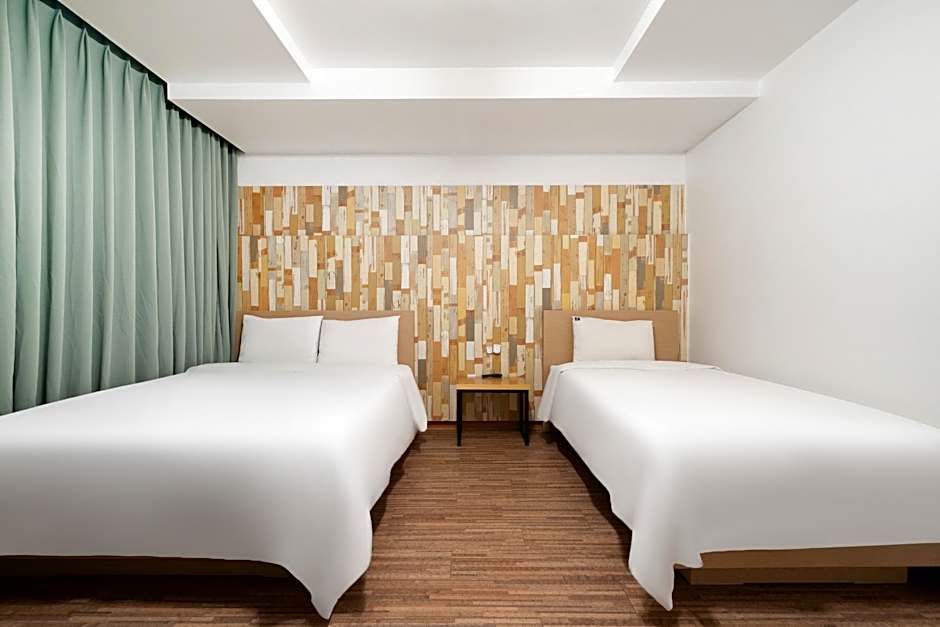 Gangneung Crystal Motel