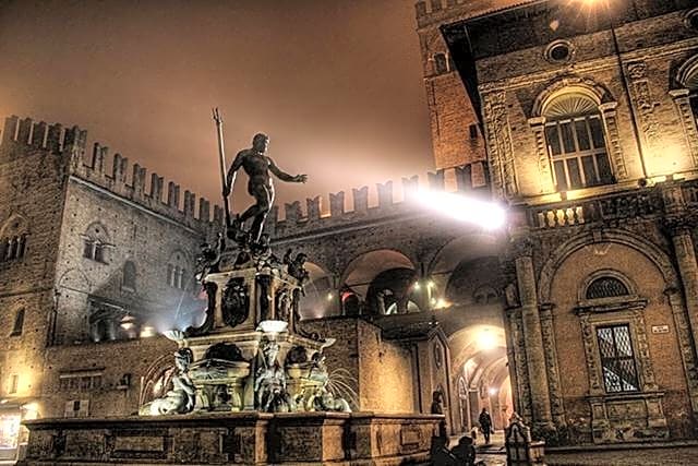 Bologna Center Town
