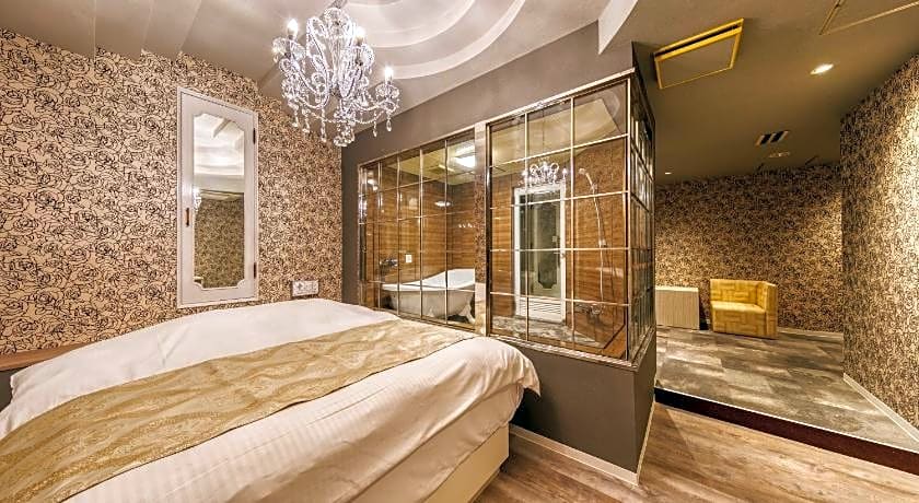Hotel Ibaraki Charles Perrault no Shiroi Chapel - Adult Only