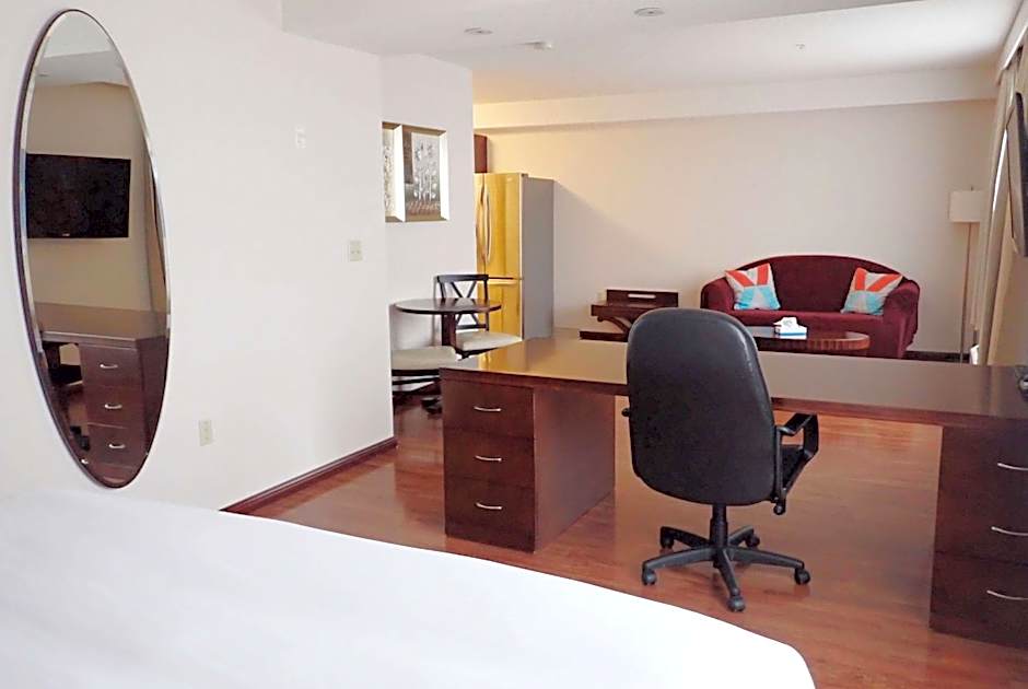 Days Inn & Suites by Wyndham Fort Saskatchewan