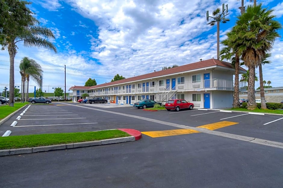 Motel 6-Costa Mesa, CA