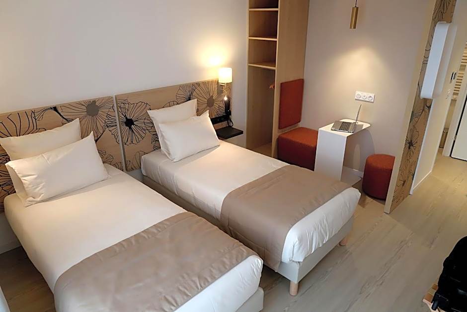 Photo 1 of 4 of Family Suite