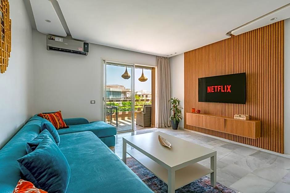 Modern 2BR Apartment with Pool & Secure Parking in Marrakech