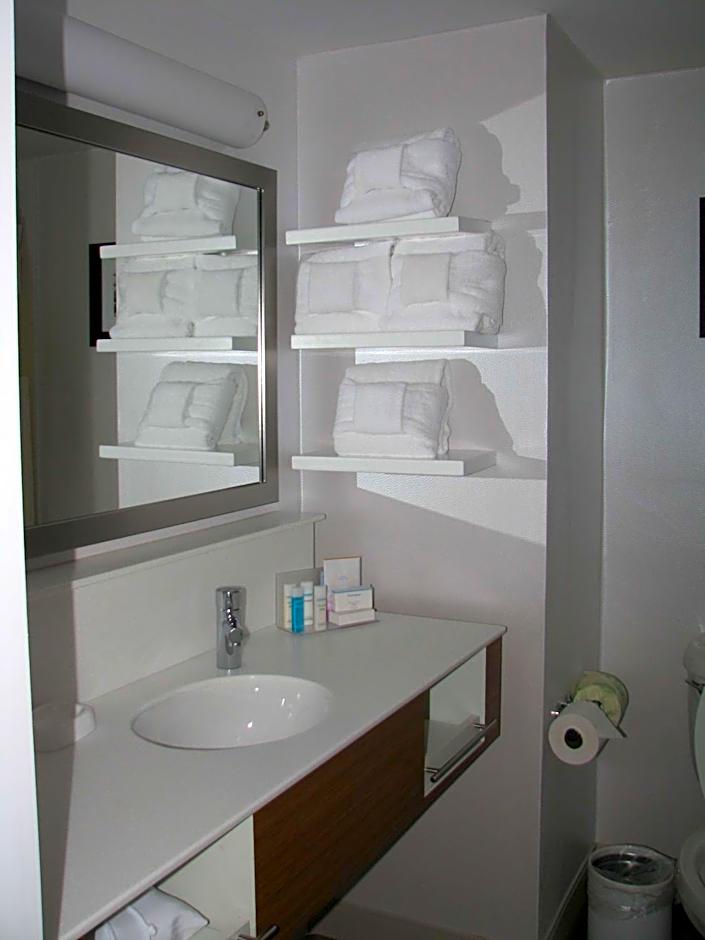 Hampton Inn By Hilton Sevierville