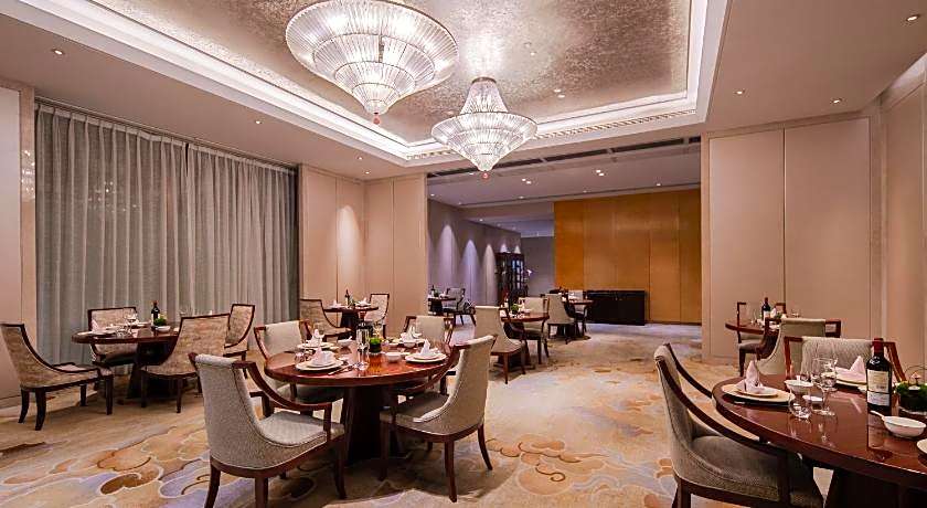 Hilton Wuhan Riverside