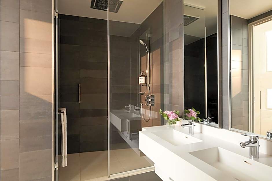 Hyatt Regency Paris Etoile