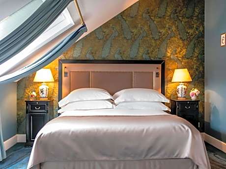 Duplex Room