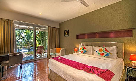 Palm Exotica Resort and Convention Centre