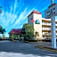 La Quinta Inn & Suites by Wyndham West Palm Beach - Florida Turn