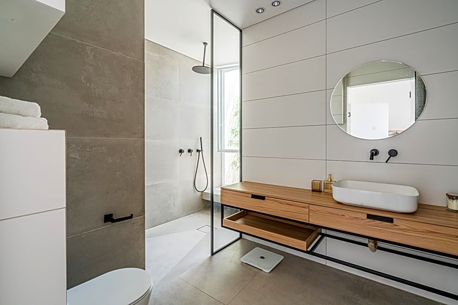 Danielle boutique suite