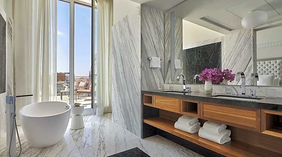 Four Seasons Hotel Madrid