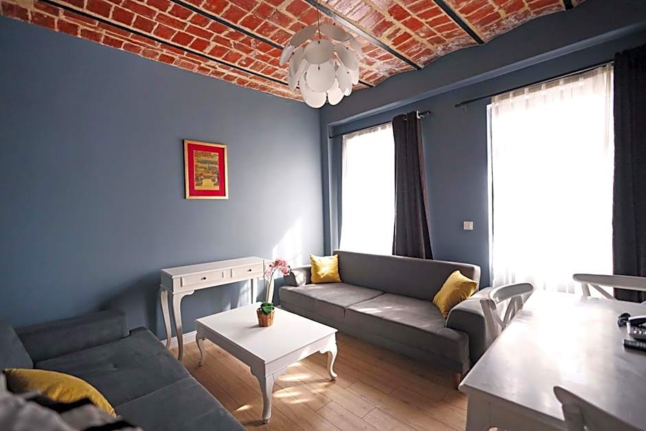 Selvese Suites, Serviced Living in Galata