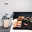 LHotel - face au château - boutique hôtel et séminaires