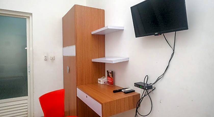 RedDoorz Syariah near Simpang Lima Semarang