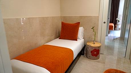 APARTMENT THREE BEDROOMS CAPACITY 1