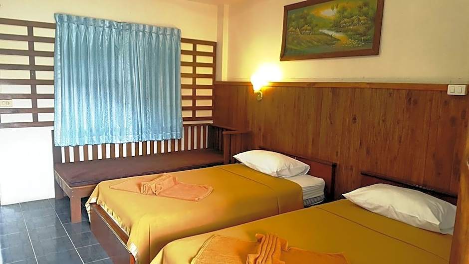 Rattana Guesthouse & Bungalow