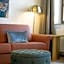 Maxim Suites by Elias Holl