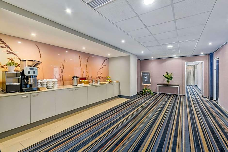 Quality Suites Pioneer Sands