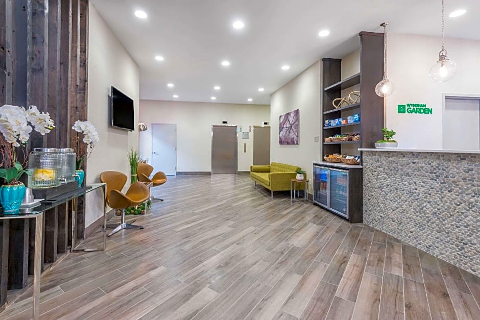 Wyndham Garden LaGuardia South