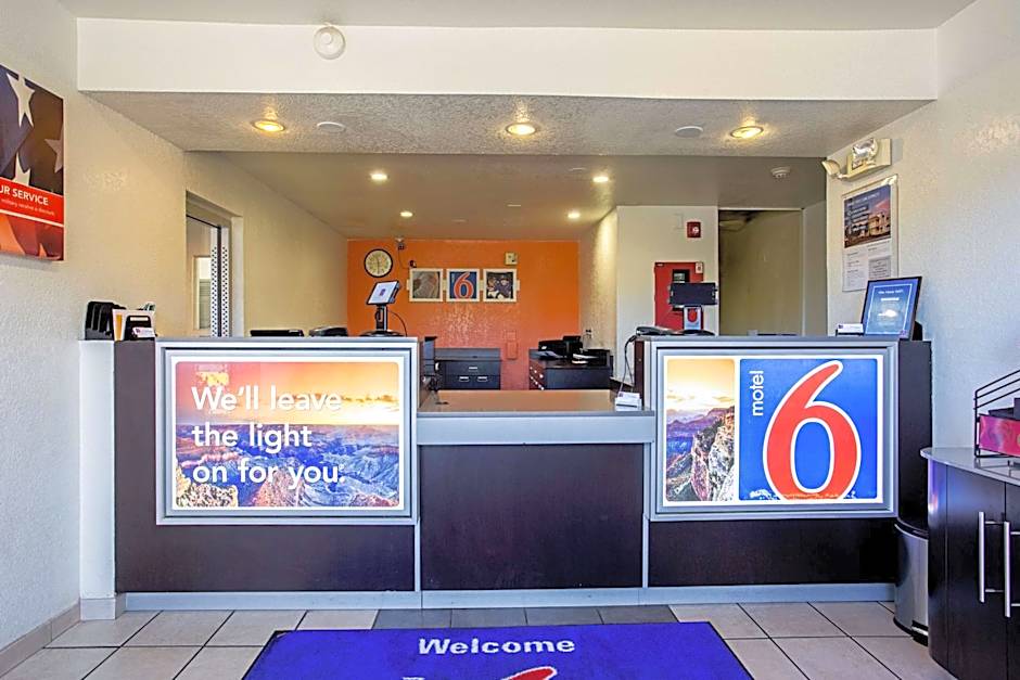 Motel 6 Prescott