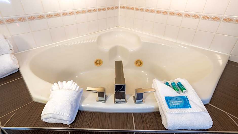 Holiday Inn Express Hotel & Suites - Edmonton International Airport By IHG