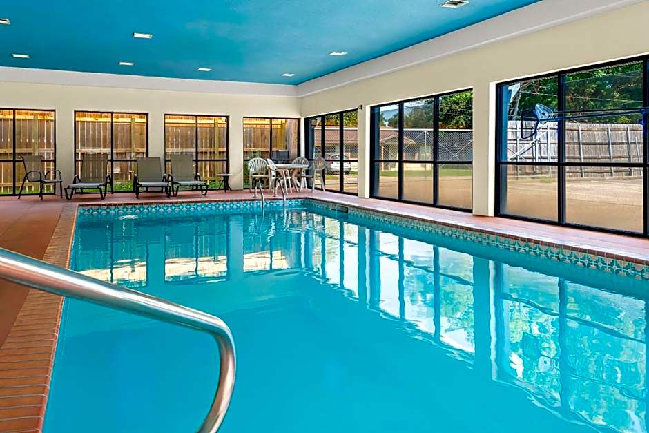 Quality Inn & Suites Lafayette