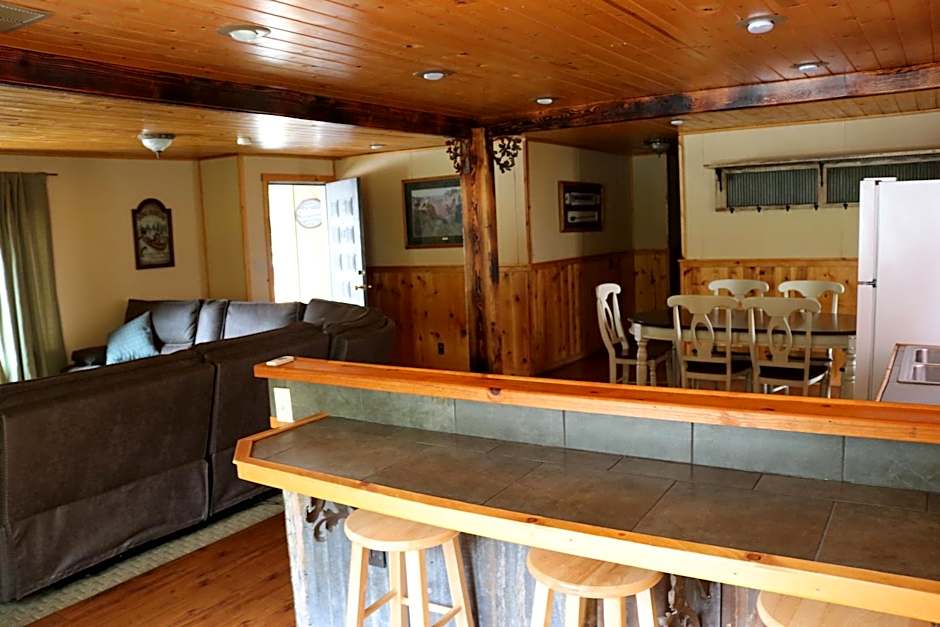 Lake View Lodge