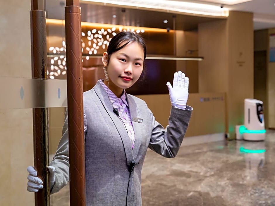 Lavande Hotel Yueyang East High-speed Railway Station Walmart