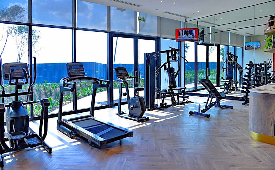 Courtyard Hotel Waterfall City