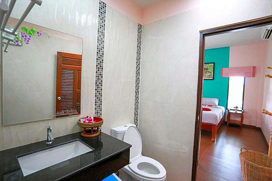 Sang Aroon Bungalow