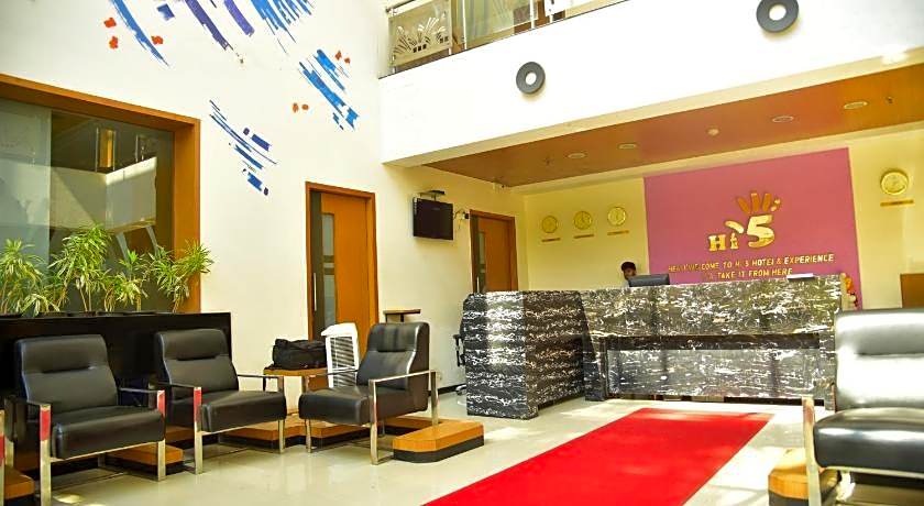 HI 5 Hotel