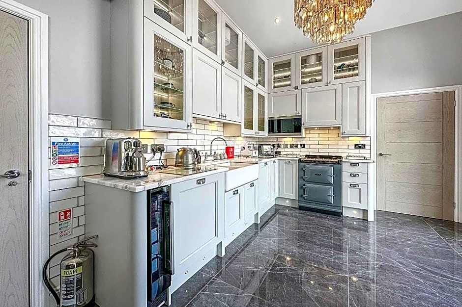 Little Fox Lodge Luxury Hideaway with Hot Tub Glencoe Near Fortwilliam