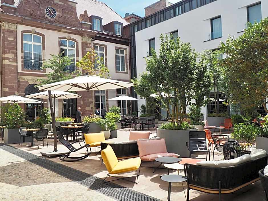 Hôtel LÉONOR the place to live