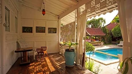 Suite with Pool View
