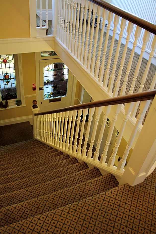 Toothbrush Rooms at Lattice Lodge - Guest Kitchen & EV Recharging