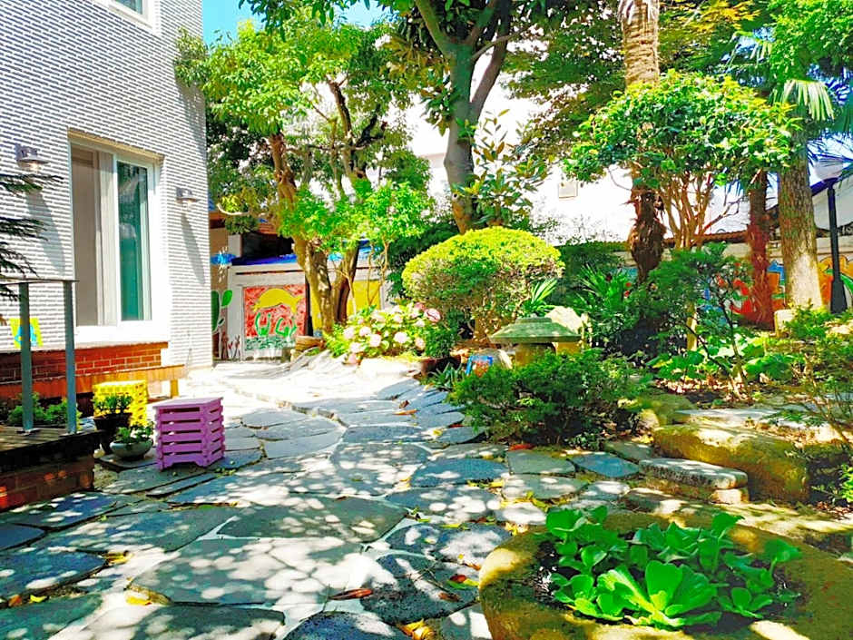 Gallery Family Hotel