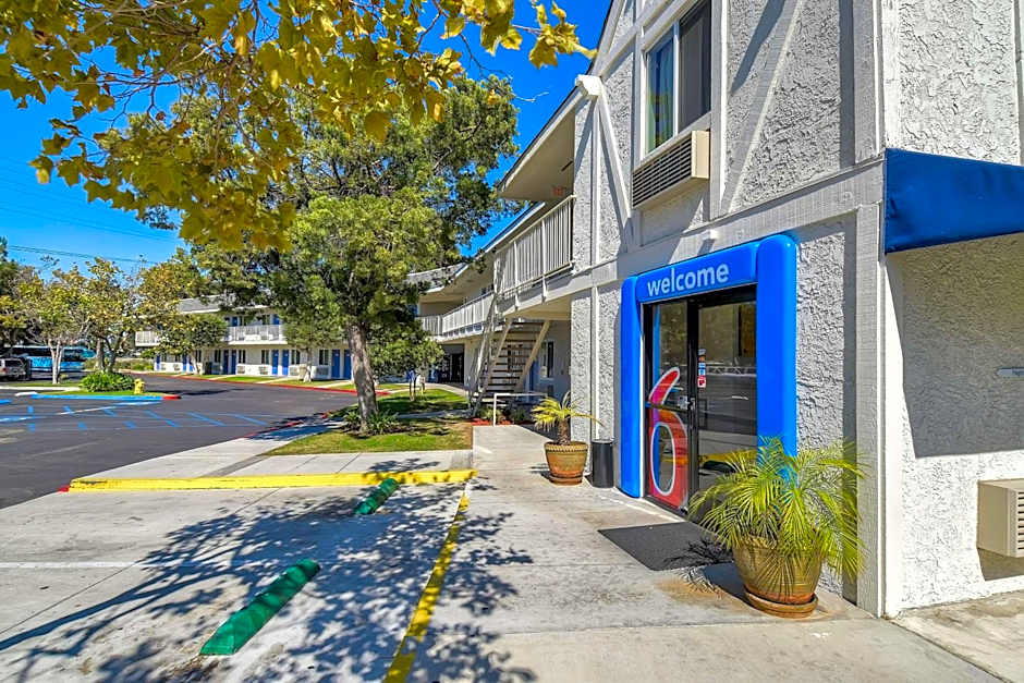 Motel 6-San Diego, CA - North